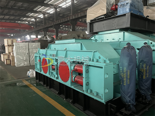 液壓對(duì)輥破碎機(jī) 液壓對(duì)輥破碎機(jī)